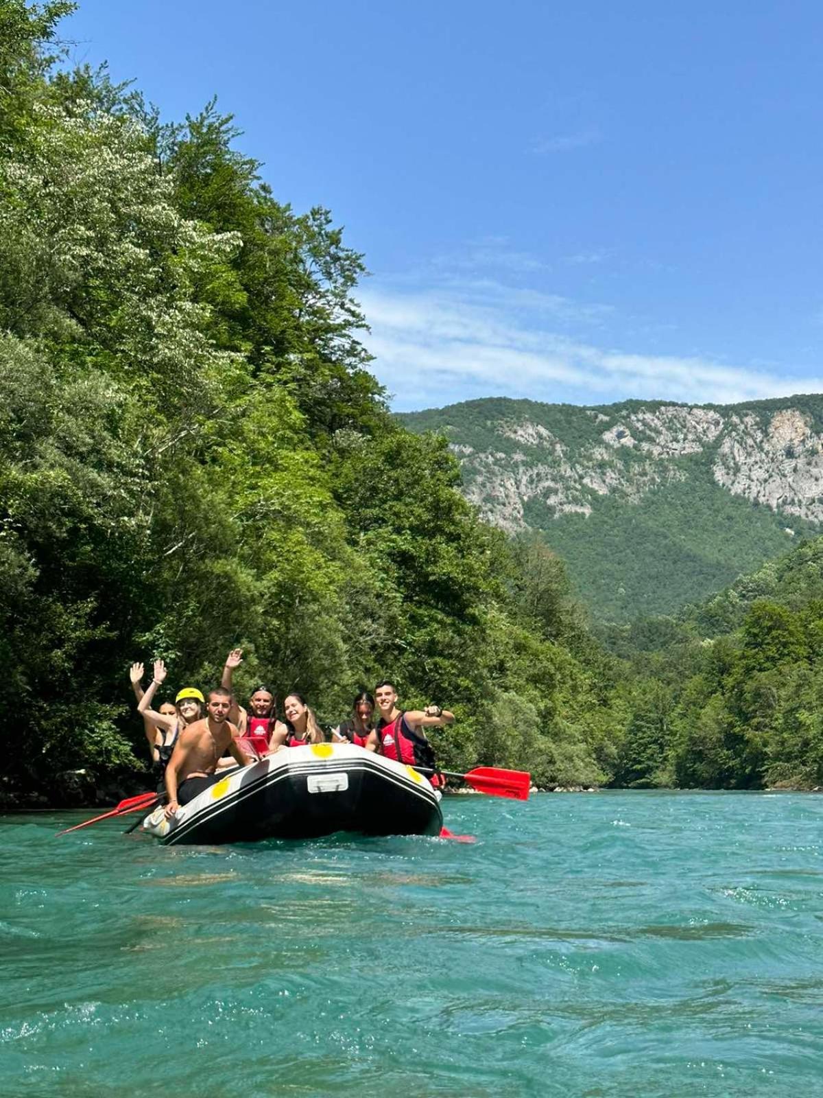 Vucja Gora Ξενοδοχείο Φότσα Εξωτερικό φωτογραφία